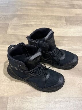 Under Armour Men Micro G Valsetz Waterproof Tactical Boots Black Size 10.5